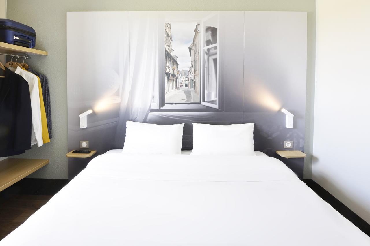 Hotel 2